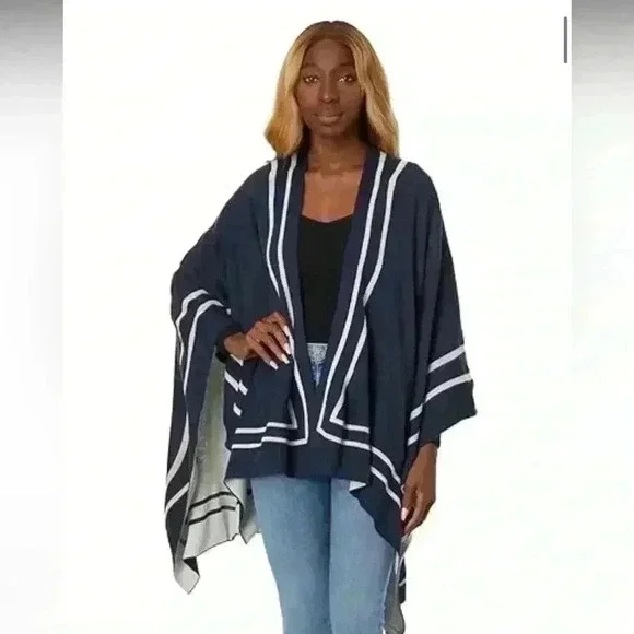 Lauren Ralph Lauren Jet Setter Ruana - Picture 2 of 6